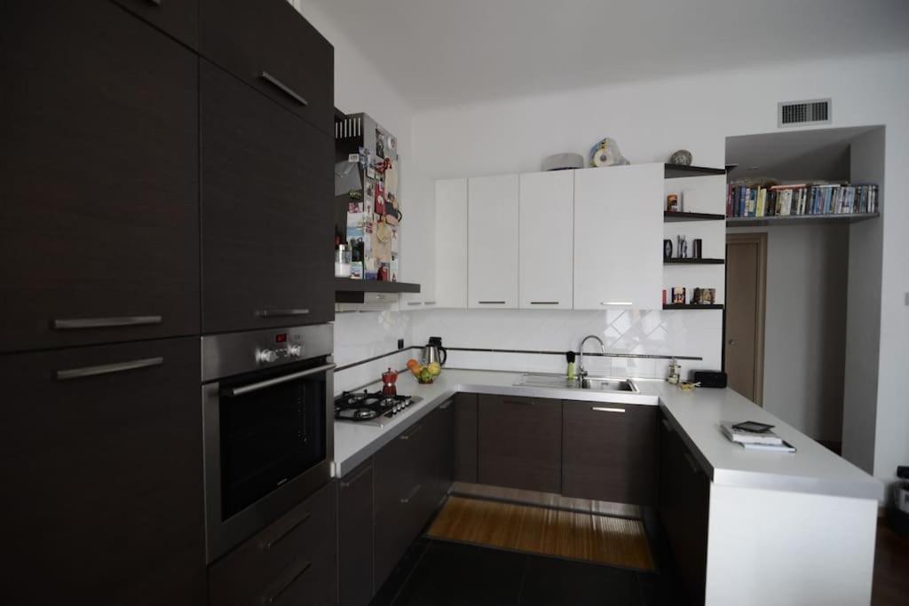 Quiet & Bright In A Sparkly District! Apartamento Milão Exterior foto